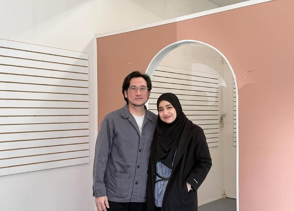 5 Potret Cindy Fatikasari dan Tengku Firmansyah Perlihatkan Masjid Indonesia Pertama di Kota Edmonton