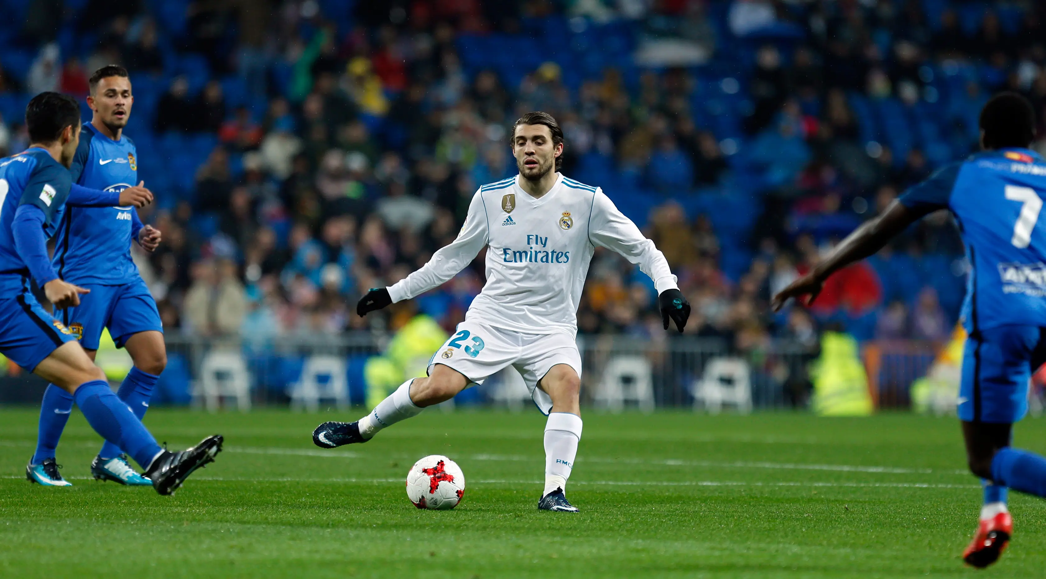 Mateo Kovacic membela Real Madrid di Copa del Rey. (AP Photo/Francisco Seco)