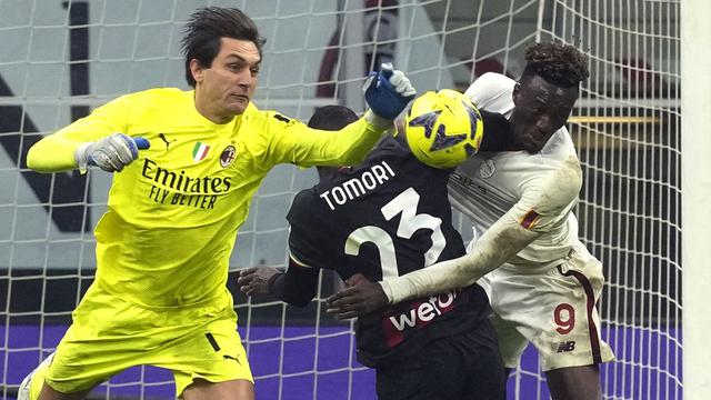 Foto: Aksi Tammy Abraham Gagalkan Kemenangan AC Milan atas AS Roma di Menit-Menit Akhir Laga Lanjutan Liga Italia