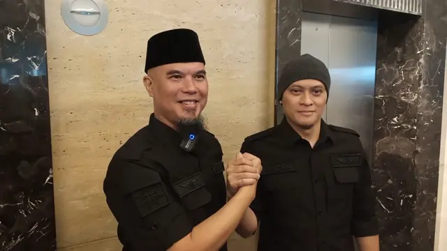 Ahmad Dhani bersama Andra Ramadhan