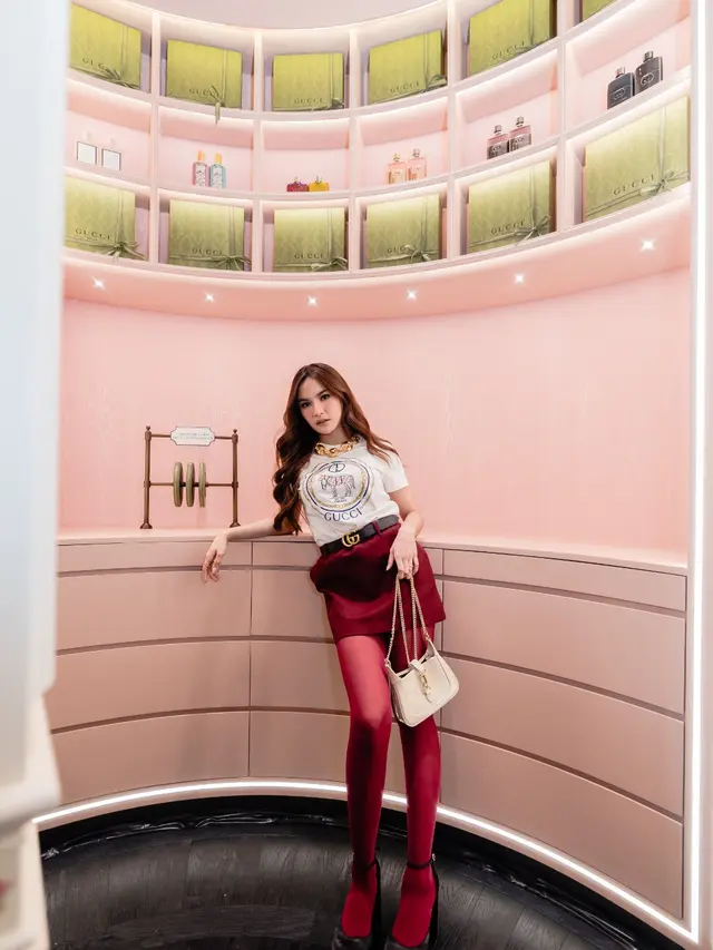 6 Gaya Mahalini Hadiri Acara Luxury Beauty Brands Jelang Menikah, Aura Calon Pengantin Semakin Terpancar