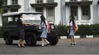 Nissan Patrol dalam film Dilan 1990 menjadi kendaraan milik Ibunda Dilan (youtube Falcon)