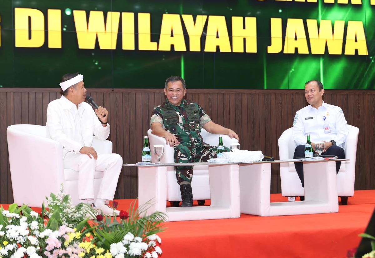FOTO: TNI AD dan Pemprov Jabar Perkuat Kolaborasi Tangani Sampah dan Kekeringan