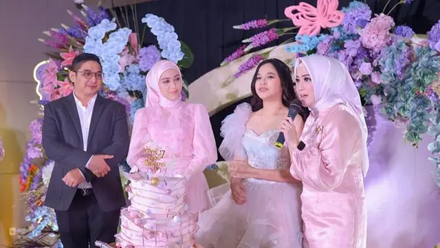 8 Potret Ulang Tahun Putri Pasha Ungu, Adelia dan Okie Agustina Tampil Kompak