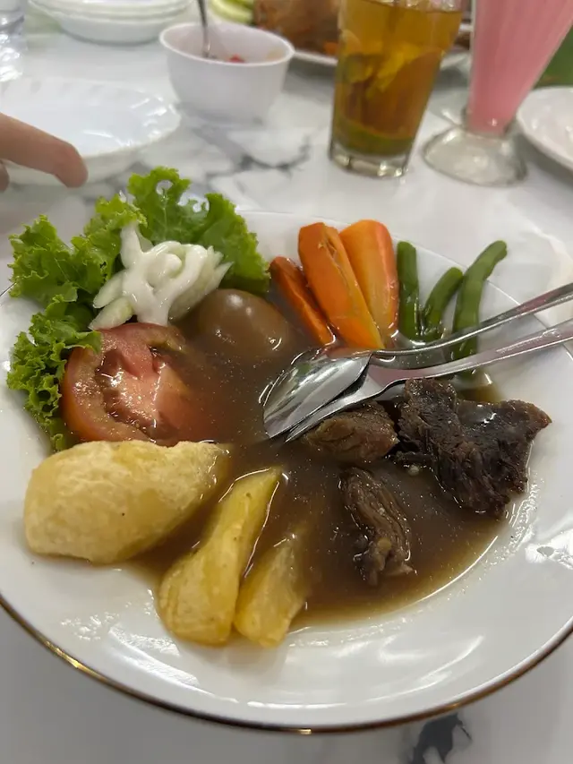 Rumah Makan Adem Ayem