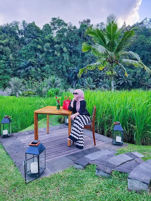 Syahrini liburan di Bali (Instagram/princessyahrini)