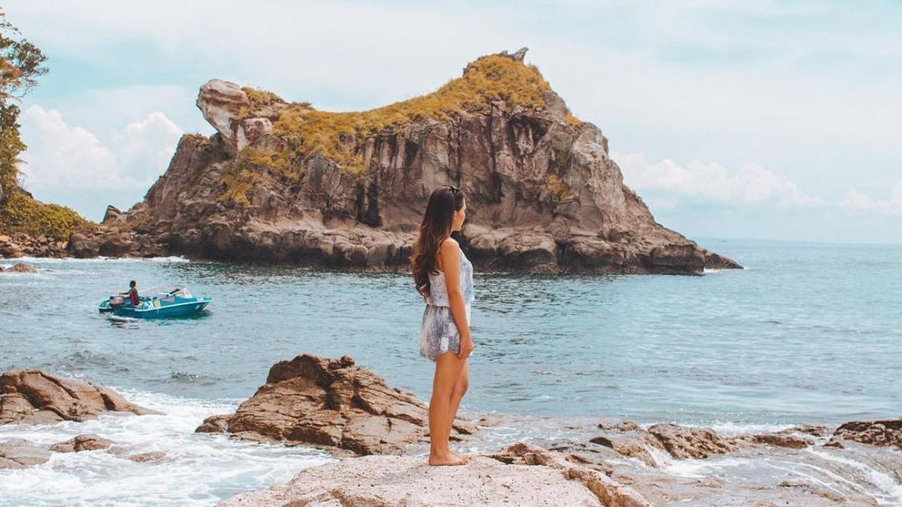 Pulau Sijebi wisata kekinian di Lampung. https://www.instagram.com/p/BgJJEwUlazh/?igsh=MW5qNTl6eGRoMHl3OA==