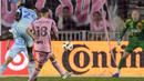 Pemain Inter Miami, Jordi Alba mencetak gol kemenangan timnya ke gawang Atlanta United pada laga leg pertama semifinal Wilayah Timur Piala Major League Soccer (MLS) Amerika yang berlangsung di Chase Stadium, Fort Lauderdale, Florida, Sabtu (26/10/2024) WIB. (AP Photo/Lynne Sladky)