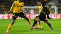 Natal Suram Wolves, Terpuruk di Dasar Klasemen Premier League