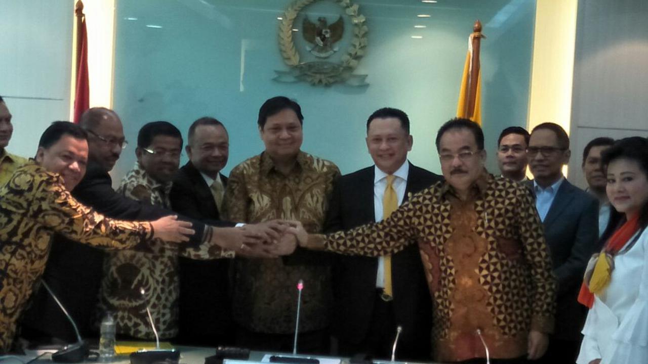 Ketua Umum Partai Golkar Airlangga Hartarto menarik keanggotaaan Bambang Soesatyo di Panitia Khusus (Pansus) Hak Angket KPK.