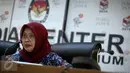 Komisioner Komnas Perempuan, Musruchah memberikan penjelasan saat Konferensi Pers bersama KPU di media center KPU, Jakarta, Jumat (10/2). (Liputan6.com/Faizal Fanani)