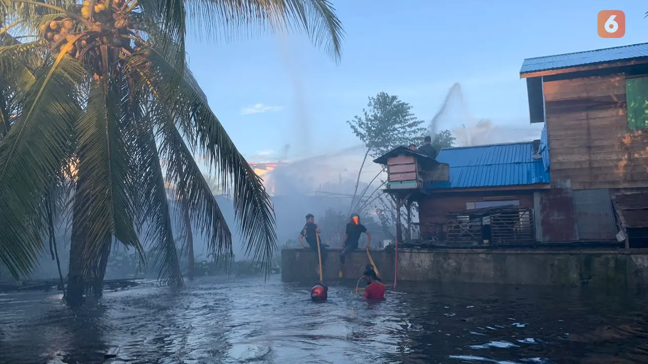 Kebakaran Saat Banjir