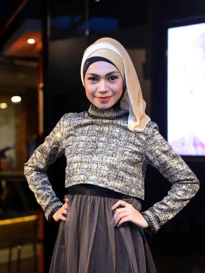 [Bintang] Indah Nevertari