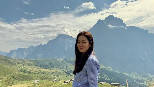 Son Ye Jin/Instagram @yejinhand