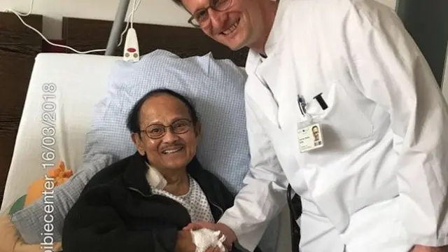 BJ Habibie seusai pemasangan MitraClip di Jerman. © instagram/habibiecenter