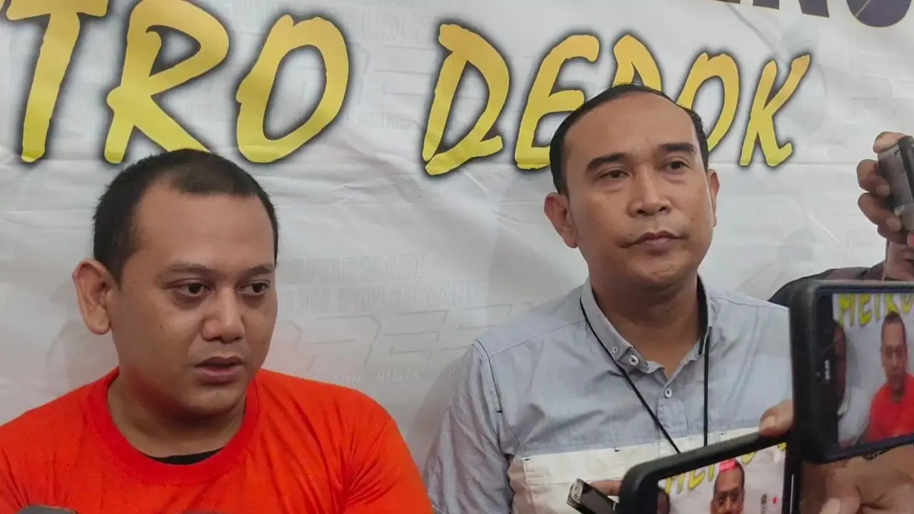 Tersangka Rizky Noviyandi Achmad (kiri) saat menjelaskan terkait penganiayaan yang dilakukan kepada istri dan anaknya di Polres Metro Depok. (Liputan6.com/Dicky Agung Prihanto)