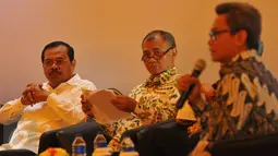 Jaksa Agung M Prasetyo dan Ketua KPK Agus Rahardjo menghadiri rapat koordinasi di Jakarta, Senin (21/11). Rakor bersama sejumlah kementerian/lembaga itu membahas mengenai pemulihan aset hasil tindak pidana korupsi (Tipikor). (Liputan6.com/Angga Yuniar)