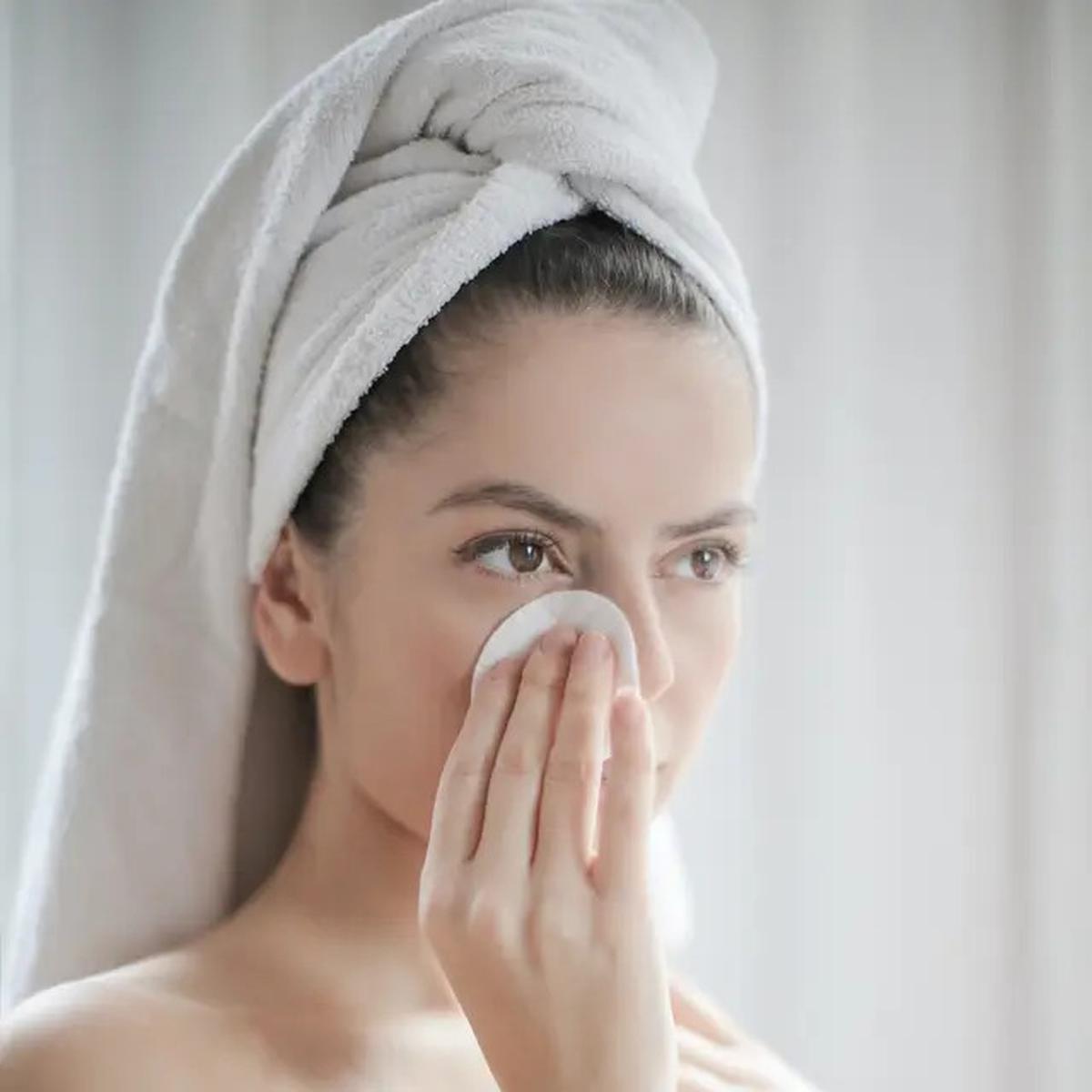 Mengulik Peptida, Bahan Aktif Skincare yang Dipercaya Bisa Mengurangi Kerutan