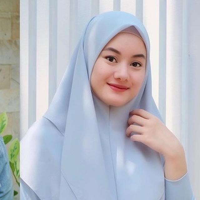 7 Potret Transformasi Dinda Hauw Dari Awal Karier Hingga Sekarang Hot Liputan6 Com