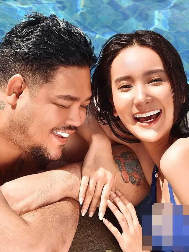 6 Potret Kebersamaan Ivan Gunawan dan Bella Aprilia, Dikabarkan Dekat