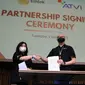 Direktur ATVI, Dr. Melitina Tecoalu dan Vice Presiden HRD EMTEK, Pieter Andrian. Dok: ATVI