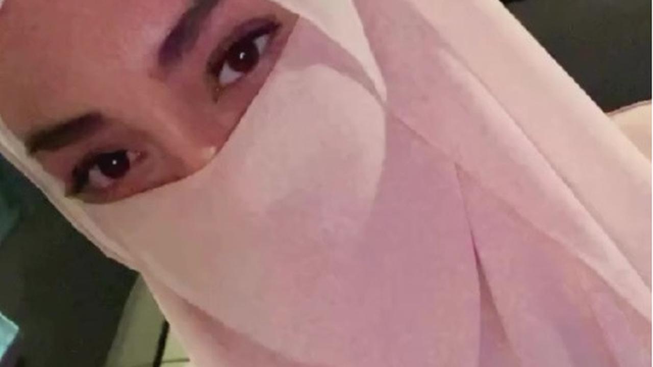 Celine Evangelista Pilih Tampil Bercadar saat Jalani Umrah Usai Mualaf, Dipuji Cantik bak Bidadari Surga