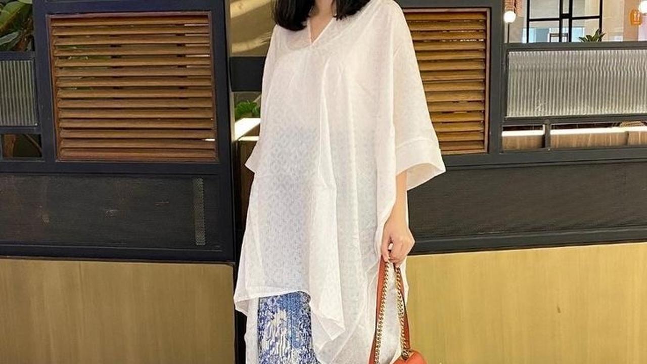 6 Inspirasi Baju Tunik Lebaran 2025 yang Wajib Kamu Coba! Tampil Anggun dan Modis dengan Pilihan Terbaik