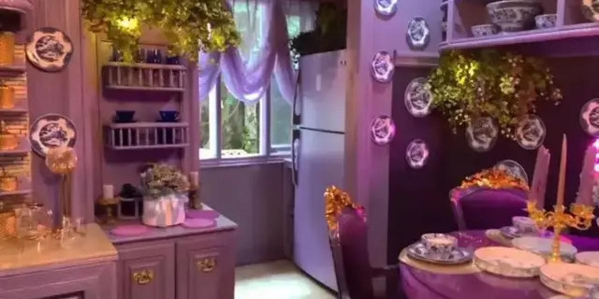 9 Potret Dapur di Rumah Mama Ala ibu Tasya dan Tasyi, Modelnya Nyentrik dan Serba Ungu