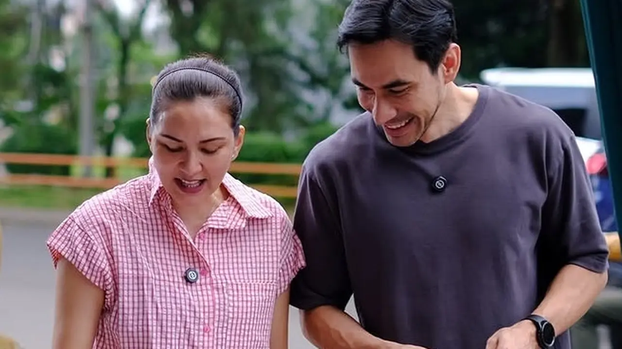Darius Sinathrya dan Donna Agnesia