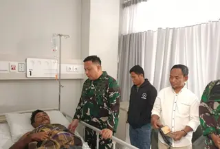 Korban Dugaan Pemukulan Oleh Anggota TNI Dirawat di Rumah Sakit Siloam Labuan Bajo. (Antara)