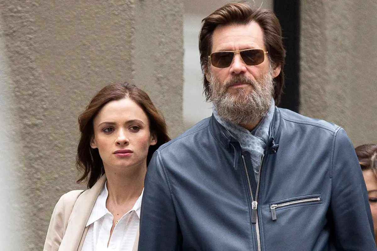 [Bintang] Jim Carrey dan Cathriona White