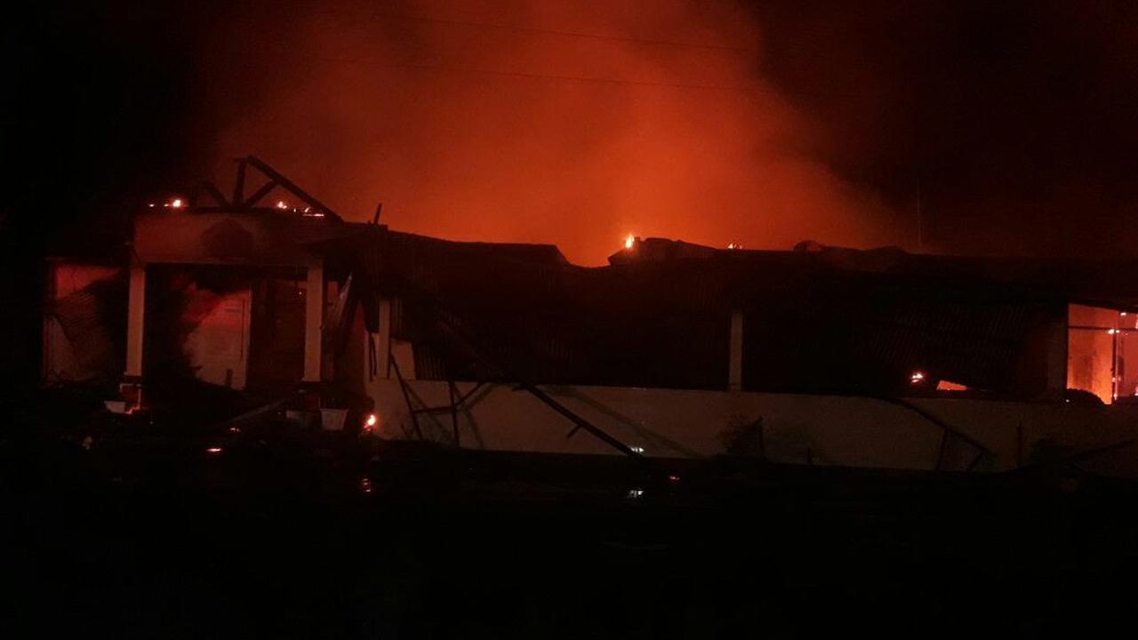 Polres Dharmasraya Tetap Beroperasi Meski Kantor Tinggal Puing