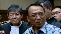 Jero Wacik divonis 4 tahun penjara karena terbukti korupsi, hingga anggota dan simpatisan teroris ISIS divonis 3 sampai 5 tahun penjara.