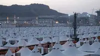 Perkemahan bagi jemaah haji selama di Mina yang disediakan pemerintah Arab Saudi, untuk melaksanakan mabit. Tenda besar tersebut dilengkapi pendingin udara dan tahan api.(Antara)