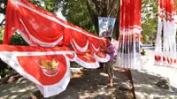 Omzet Pedagang Bendera Musiman di Palu Meningkat