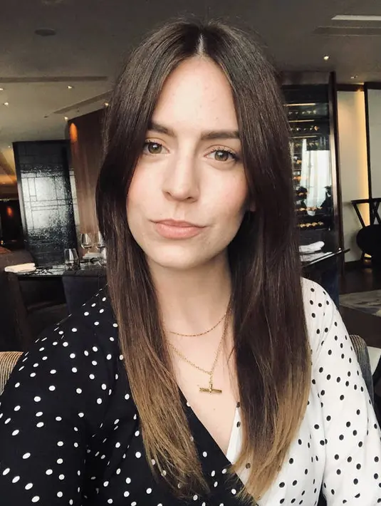 Dengan jumlah followers mencapai 7,9 juta, ia kerap berbagi keseharian, foto dengan pacar hingga selfie cantik seperti ini. (Instagram @gemmastyles)