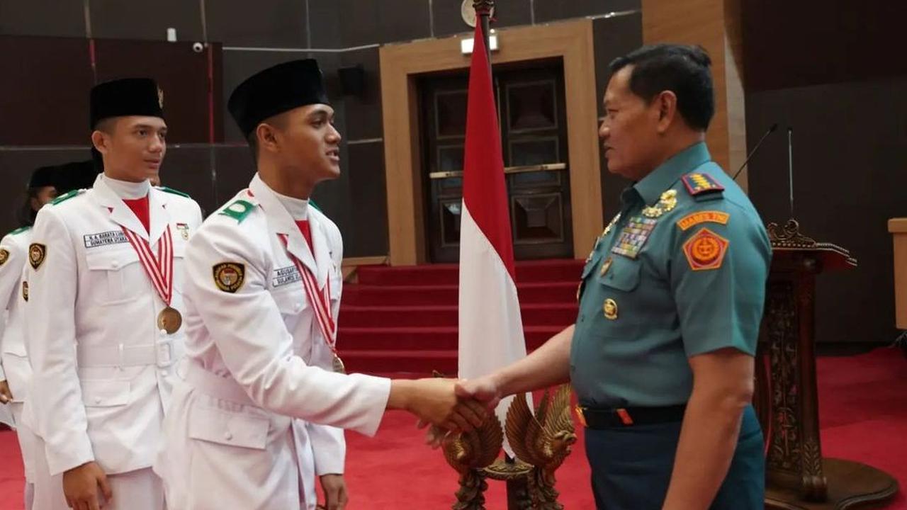 Sambut 76 Anggota Paskibraka, Minta Tingkatkan Daya Saing