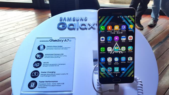 Samsung Galaxy A7 2016 (Liputan6.com/ Dewi Widya Ningrum)