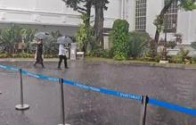 Eks Wakapolri Ahmad Dofiri Berpakaian Dinas Lengkap Sambangi Istana di Tengah Isu Reshuffle Kabinet