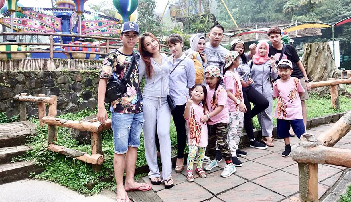 (Instagram/angelelga)