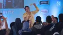 Motivator Ulung, Tung Desem Waringin saat memberikan motivasi dan berinteraksi dengan para peserta EGTC di gelaran Emtek Goes To Campus 2017 di Universitas Telkom, Bandung, Kamis (30/11). (Liputan6.com/Helmi Fithriansyah)