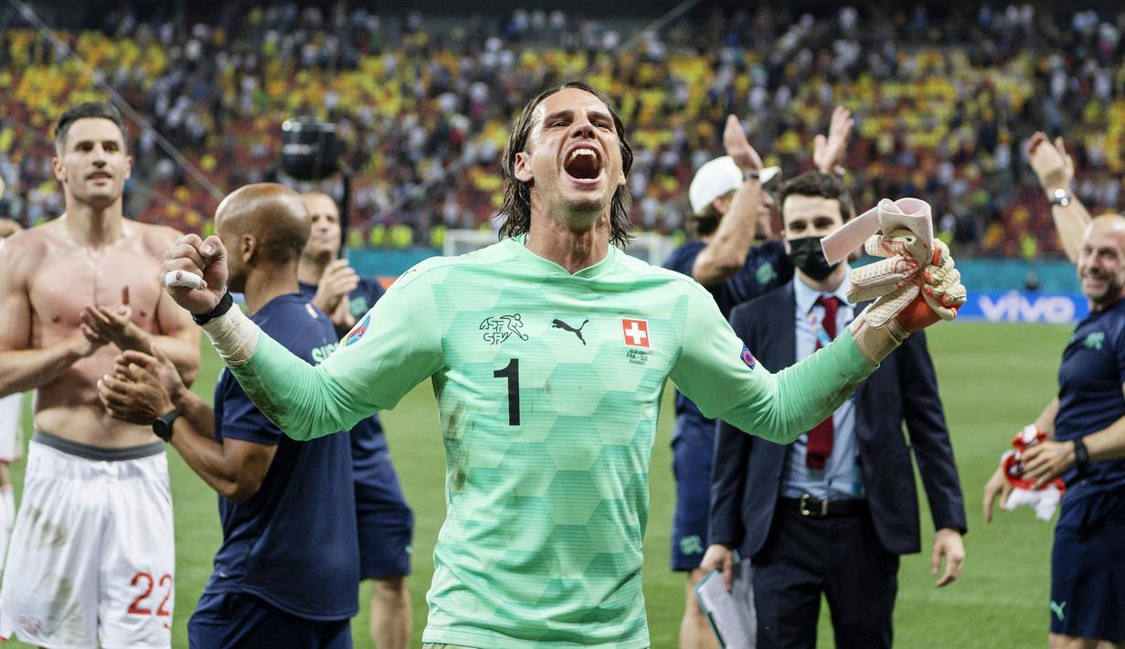 Selain sukses membawa Swiss melaju ke perempat final, keberhasilannya mengaggalkan tendangan penalti si calon megabintang dunia, Kylian Mbappe, bisa menjadi kenangan manis tersendiri dalam kariernya. (Jean-Christophe Bott/Keystone via AP)