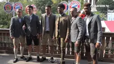 Berita video gaya para bintang Bayern Munchen untuk Oktoberfest yang biasanya ditemani minuman bir. This video presented by BallBall.