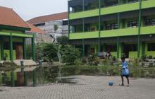 Pemkot Surabaya Pastikan KBM SDN Ujung V Surabaya Kembali Normal Pasca Genangan Air