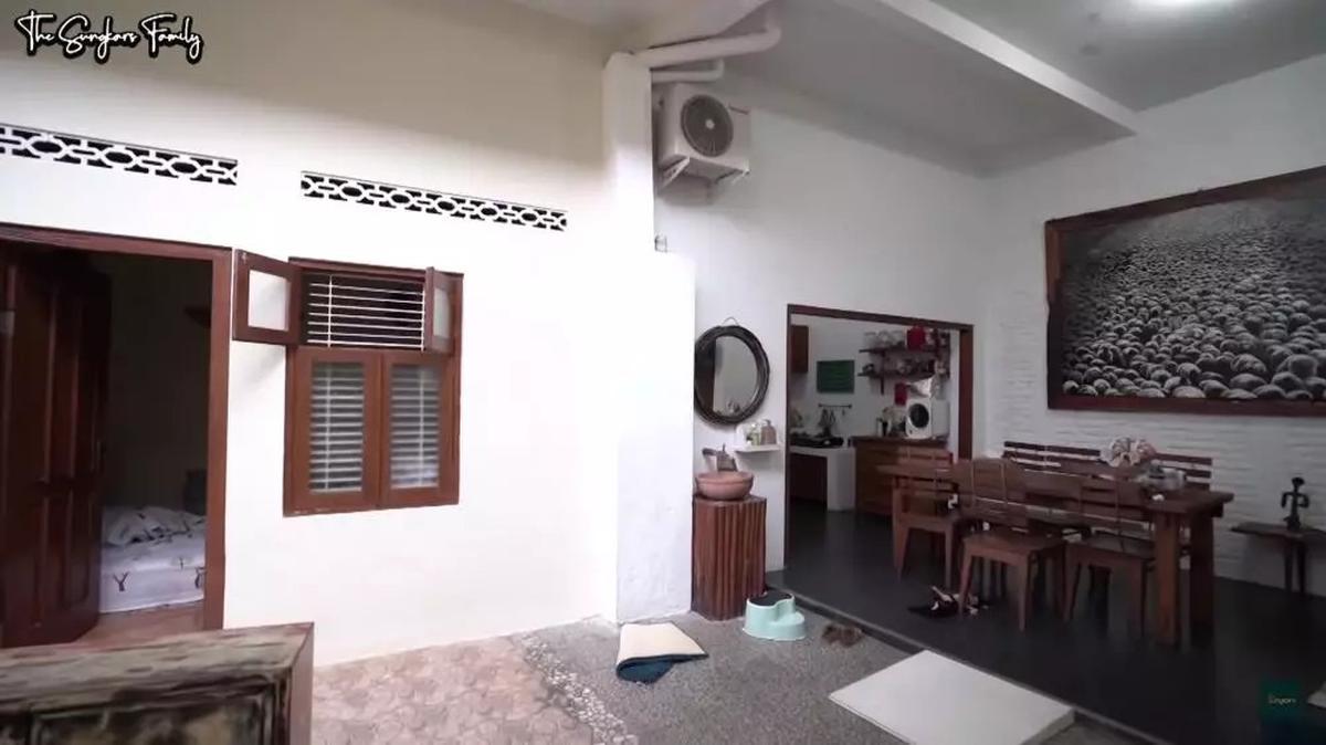 5 Potret Dapur Rumah Zaskia Adya Mecca di Jogja, Sentuhan Kayu Kental Nuansa Vintage yang Sederhana