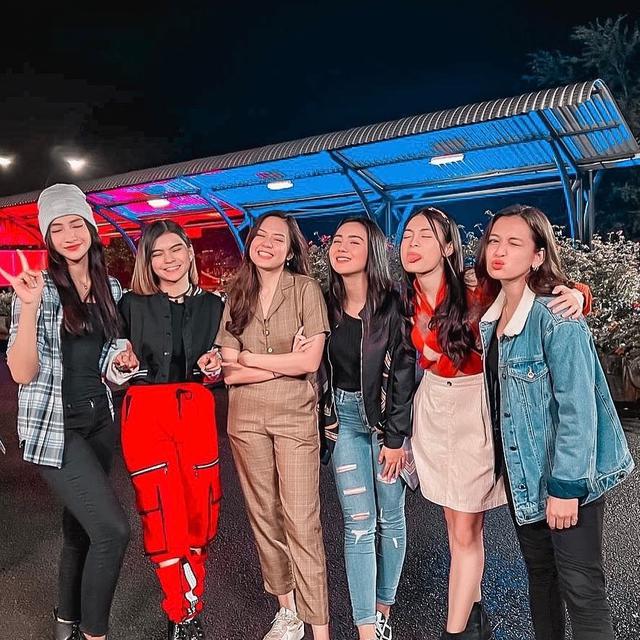 Selalu Aktif Berkarya, Ini 6 Potret Dea Annisa Bareng Pemain di Sinetron Terbaru