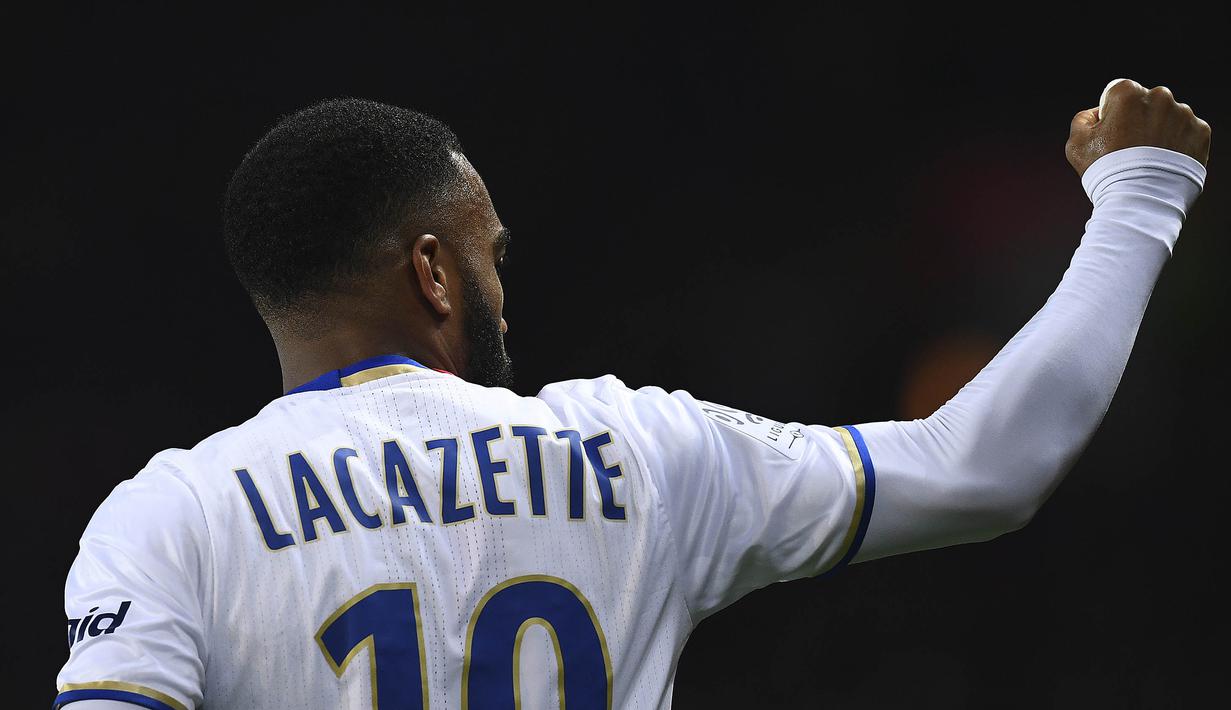 Selanjutnya, Alexander Lacazette berpeluang mencatatkan laga debut di Stadion Emirates pada akhir Juli dalam turnamen Emirates. (AFP/Franck Fife)