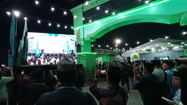 Suasana Sidang Pleno V Muktamar ke-35 NU di Pondok Pesantren Bahrul Ulum, Tambakberas, Jombang, Jawa Timur, Minggu (30/8/2026). (Liputan6.com/Apriyono)