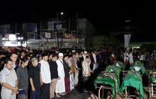 7 Korban Kecelakaan Bus Maut di Bromo Dimakamkan di Jember, Tangis Keluarga Pecah