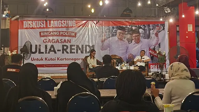 Calon Bupati Kutai Kartanegara Aulia Rahman Basri dalam diskusi publik yang berlangsung pada 13 April 2025 (Istimewa)